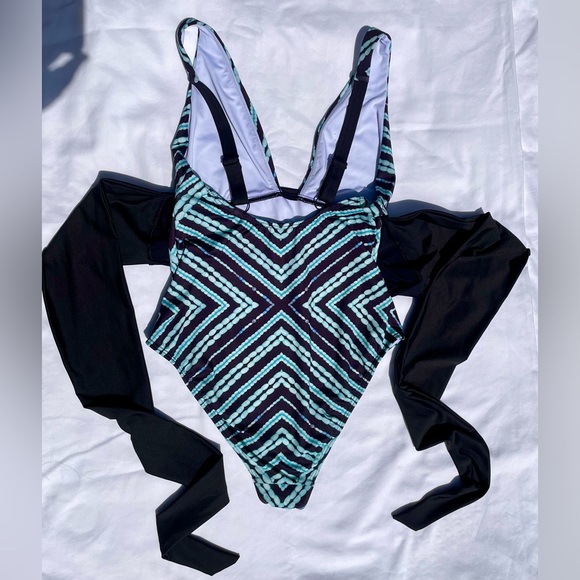 VENUS GIADA ONE-PIECE SWIMSUIT. ‘CLAY BLUE’. SIZE 8. BEACH, RESORT, VACATION! - Picture 6 of 7